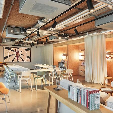 Mob House Hotel Сент-Уен Екстериор снимка