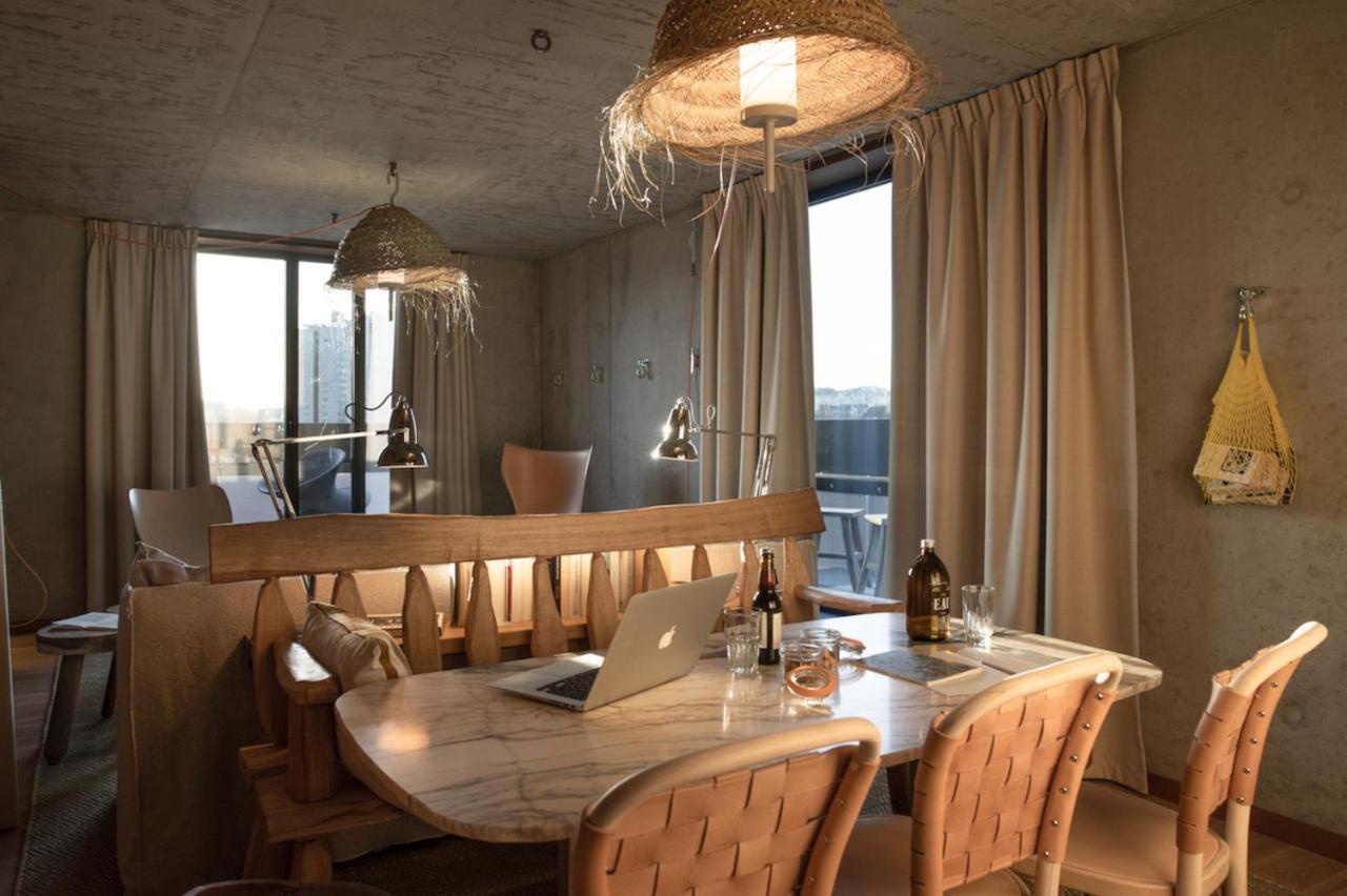 Mob House Hotel Сент-Уен Екстериор снимка