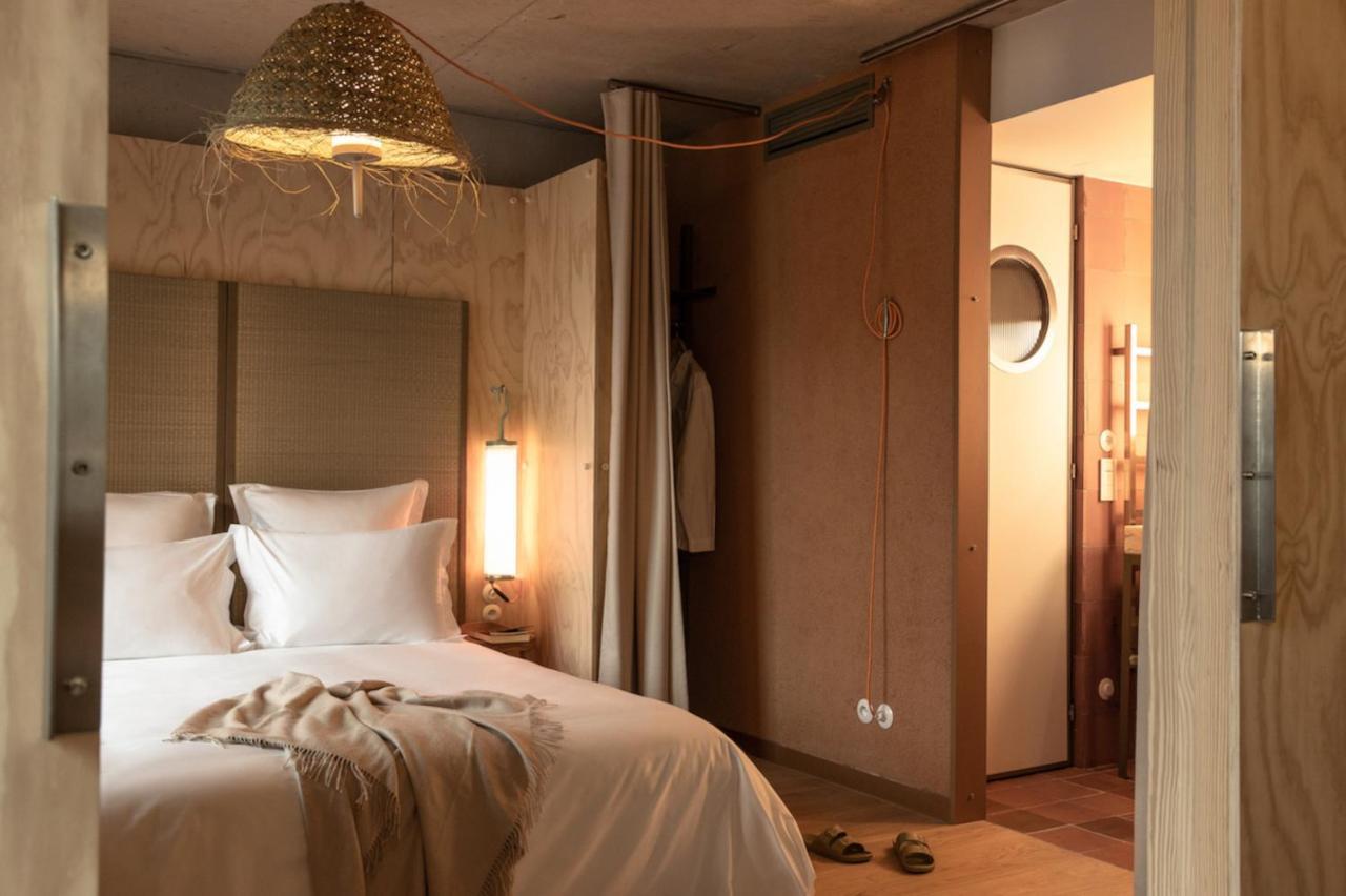 Mob House Hotel Сент-Уен Екстериор снимка