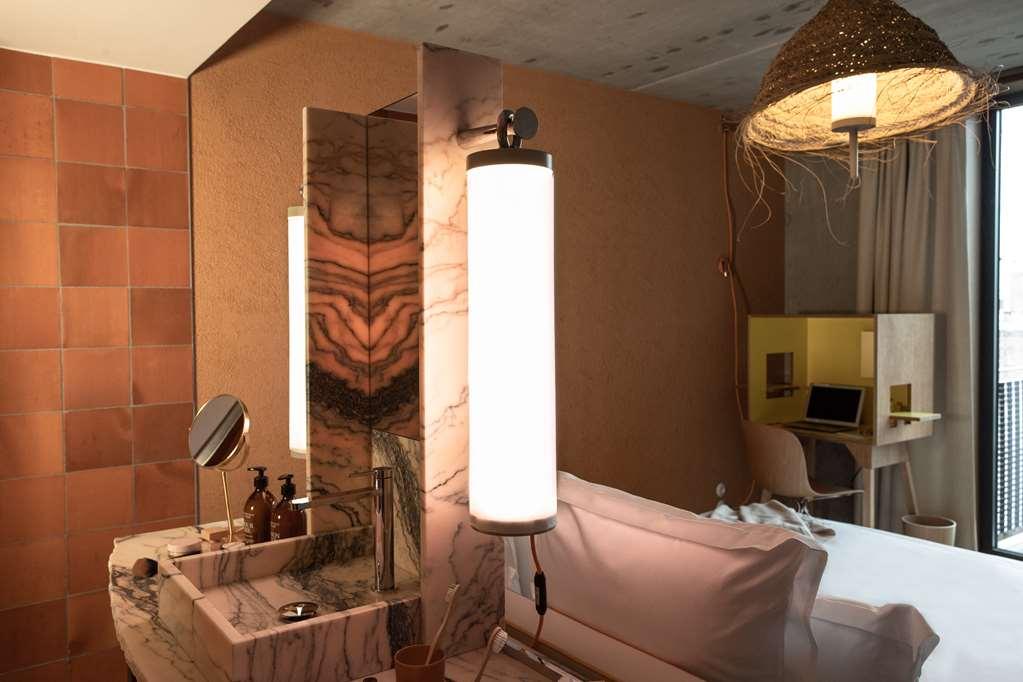Mob House Hotel Сент-Уен Стая снимка