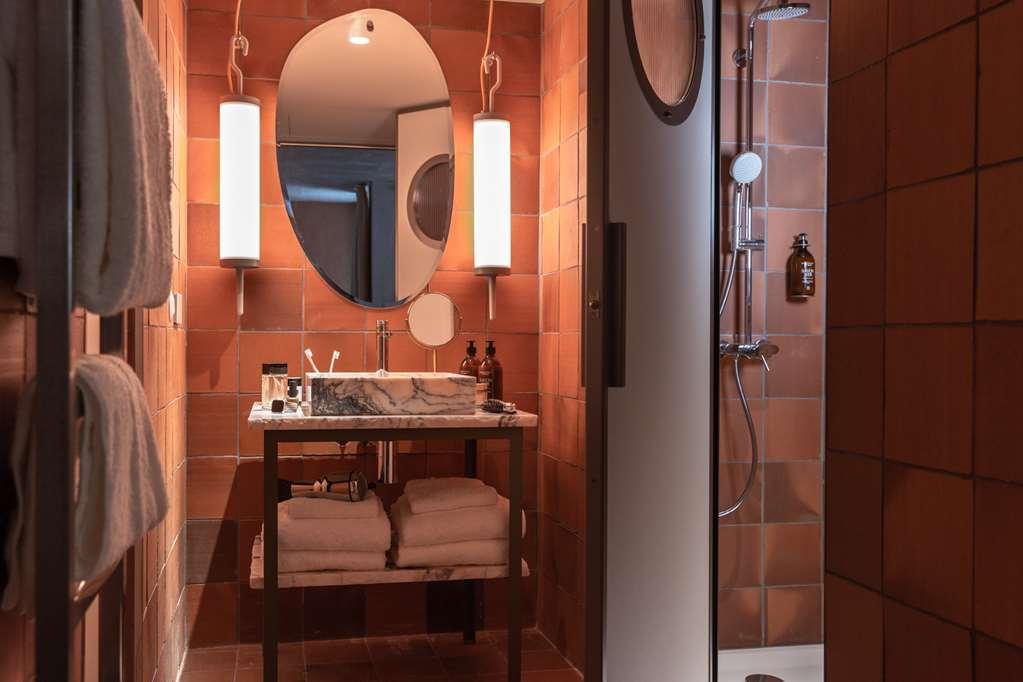Mob House Hotel Сент-Уен Стая снимка